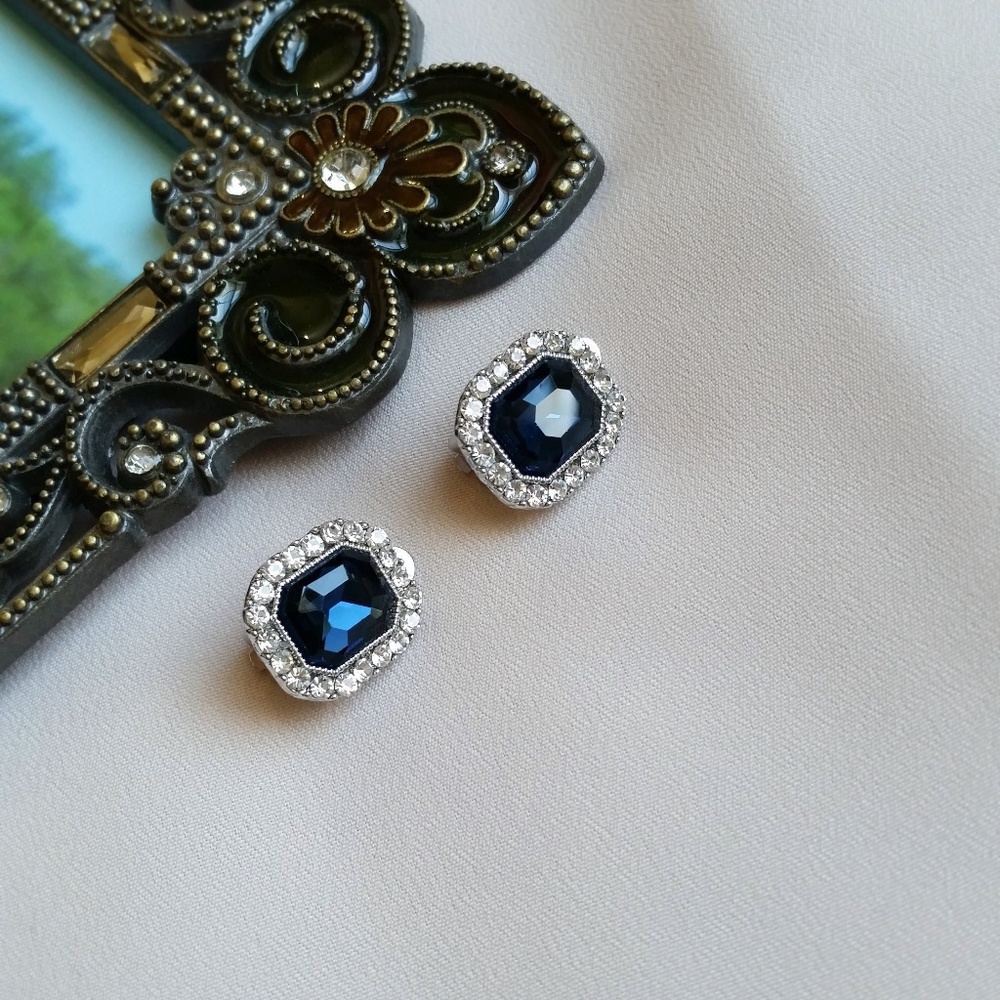 Blue rhinestone clip-on earrings